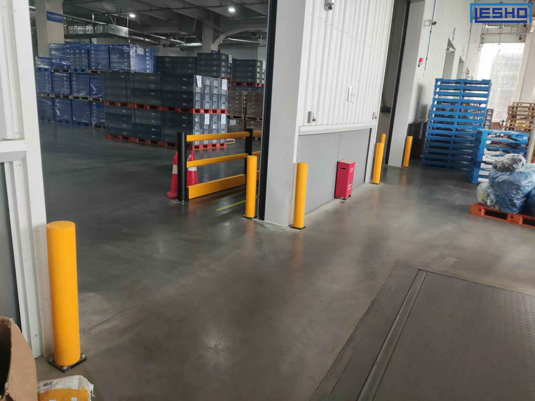 Anti-Collision Traffic Pillar